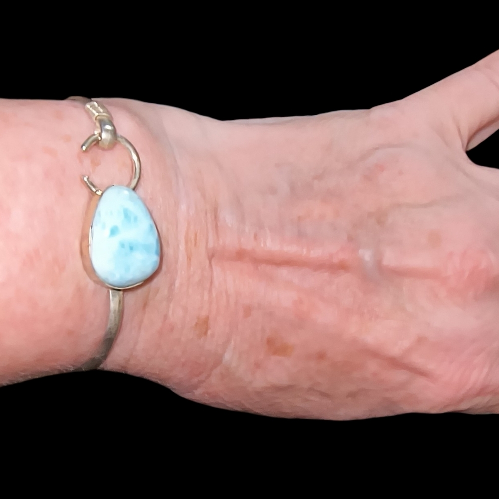 Larimar And Sterling Silver Bracelet With Hook Closure - Picture 5 of 11